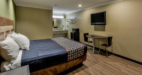 Budgetel Inn and Suites image 7